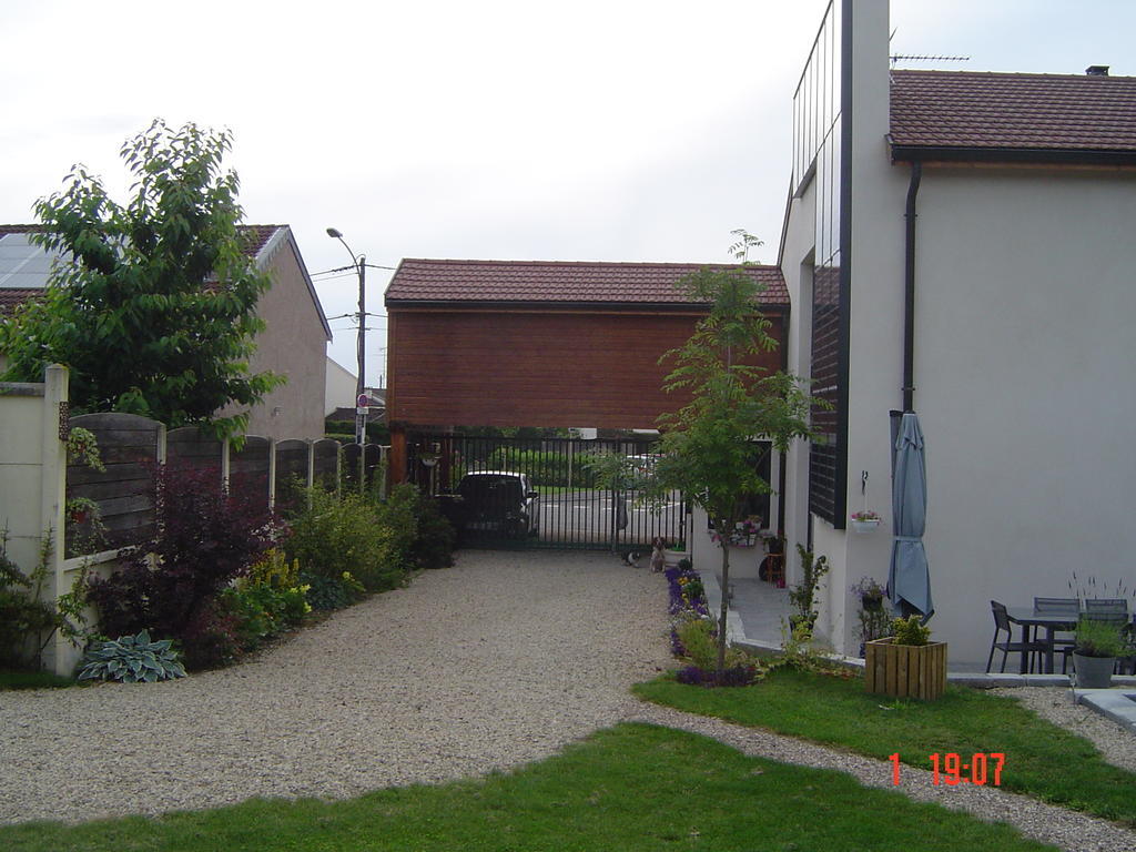 Aux Plumes De Grigy Bed & Breakfast Metz Exterior foto